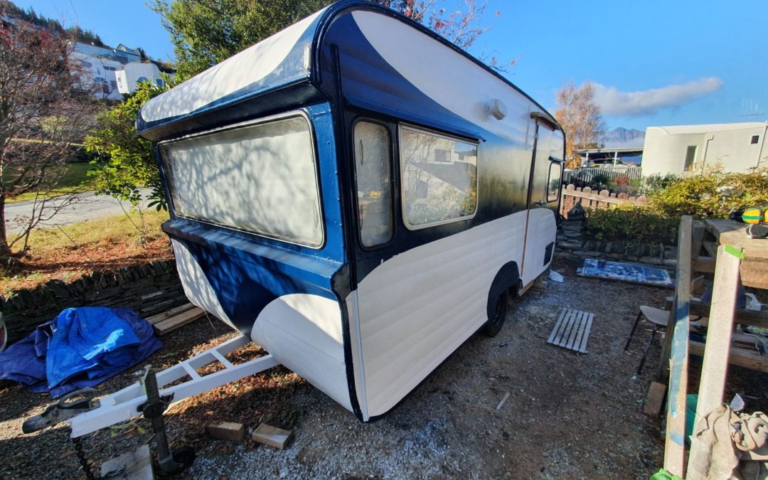 retro caravan damcrafted